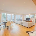 Luxury Penthouse Apartment *